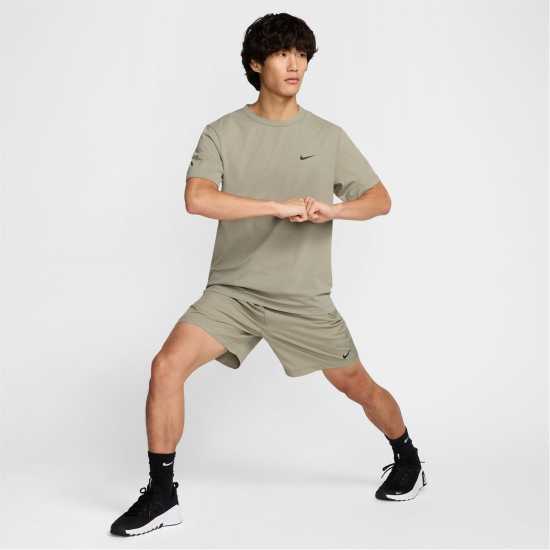 Nike Dri-Fit Uv Hyverse Men's Short-Sleeve Fitness Top Light Army Nike Dri-Fit Uv Hyverse Men's Short-Sleeve Fitness Top Light Army