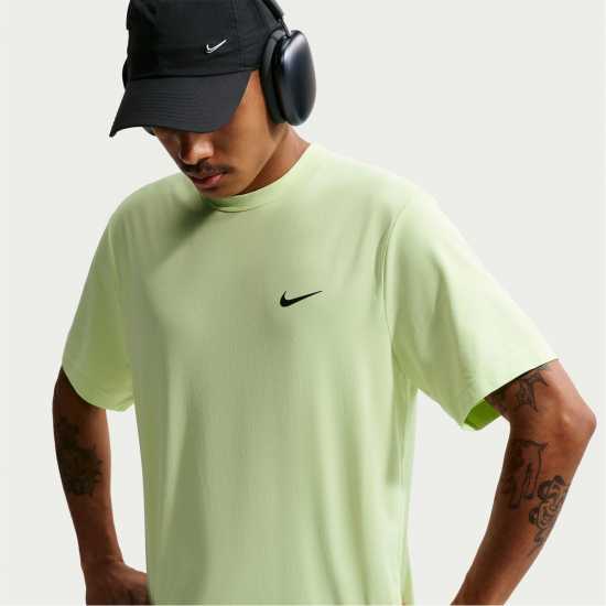 Nike Dri-Fit Uv Hyverse Men's Short-Sleeve Fitness Top Liquid Lime Nike Dri-Fit Uv Hyverse Men's Short-Sleeve Fitness Top Liquid Lime