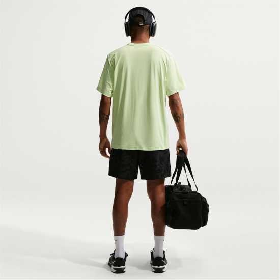 Nike Dri-Fit Uv Hyverse Men's Short-Sleeve Fitness Top Liquid Lime Nike Dri-Fit Uv Hyverse Men's Short-Sleeve Fitness Top Liquid Lime