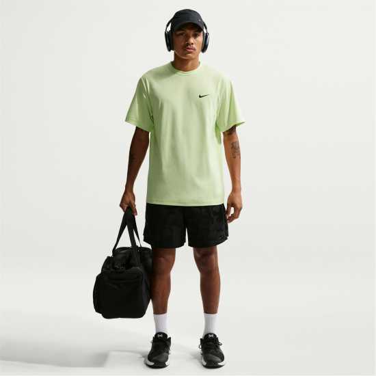 Nike Dri-Fit Uv Hyverse Men's Short-Sleeve Fitness Top Liquid Lime Nike Dri-Fit Uv Hyverse Men's Short-Sleeve Fitness Top Liquid Lime