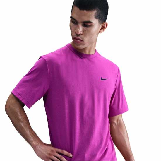 Nike Dri-Fit Uv Hyverse Men's Short-Sleeve Fitness Top Vivid Purple Nike Dri-Fit Uv Hyverse Men's Short-Sleeve Fitness Top Vivid Purple
