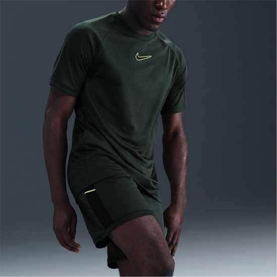 Мъжки тениски и фланелки Nike Acad Cntr Logot Sn54 Nike Acad Cntr Logot Sn54 Мъжки тениски и фланелки