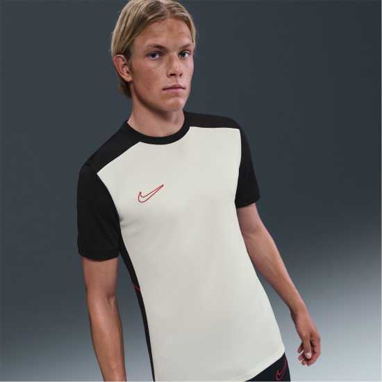 Мъжки тениски и фланелки Nike Мъжка Риза Academy Shirt Mens Beige/Black Nike Мъжка Риза Academy Shirt Mens Beige/Black Мъжки тениски и фланелки