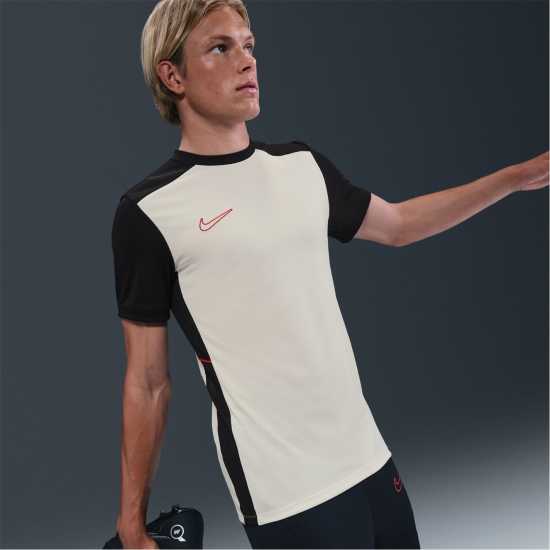 Мъжки тениски и фланелки Nike Мъжка Риза Academy Shirt Mens Beige/Black Nike Мъжка Риза Academy Shirt Mens Beige/Black Мъжки тениски и фланелки