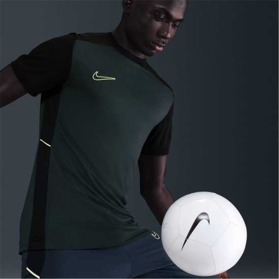 Всекидневно футболно облекло Nike Мъжка Риза Academy Shirt Mens Черно/Лайм Nike Мъжка Риза Academy Shirt Mens Черно/Лайм