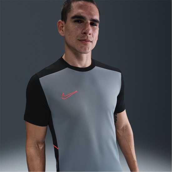 Nike Мъжка Риза Academy Shirt Mens Grey/Black Мъжки тениски и фланелки
