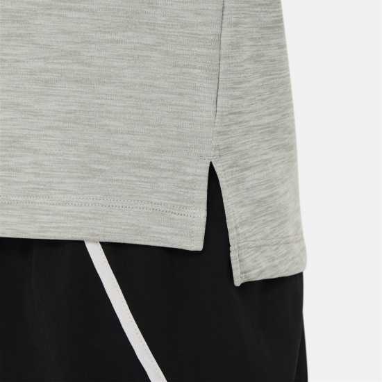 Детски тениски и фланелки Nike Older Girls Dri-Fit Long Sleeve Half Zip Тъмно сиво мъхле Nike Older Girls Dri-Fit Long Sleeve Half Zip Тъмно сиво мъхле Детски тениски и фланелки