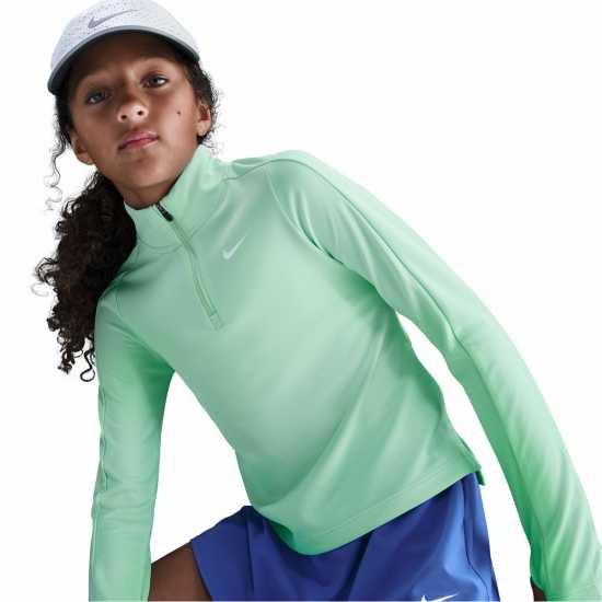Nike Older Girls Dri-Fit Long Sleeve Half Zip Nike Older Girls Dri-Fit Long Sleeve Half Zip
