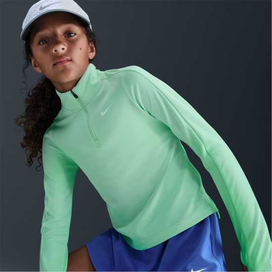 Nike Older Girls Dri-Fit Long Sleeve Half Zip Nike Older Girls Dri-Fit Long Sleeve Half Zip