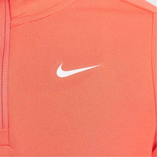 Детски тениски и фланелки Nike Older Girls Dri-Fit Long Sleeve Half Zip Magic Ember Nike Older Girls Dri-Fit Long Sleeve Half Zip Magic Ember Детски тениски и фланелки