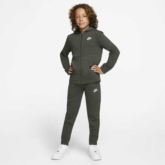 Детски спортни екипи Nike Fleece Tracksuit Junior Boys Khaki/White Nike Fleece Tracksuit Junior Boys Khaki/White Детски спортни екипи