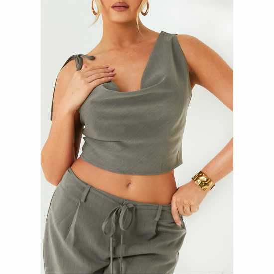 Дамски тениски и фланелки Missy Empire Asymmetric Cowl Neck Top Womens Сиво Missy Empire Asymmetric Cowl Neck Top Womens Сиво Дамски тениски и фланелки