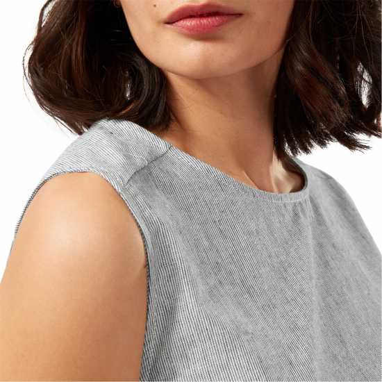 Дамски тениски и фланелки Craghoppers Crag Nulla Vest Ld99 Тъмно синя ивица Craghoppers Crag Nulla Vest Ld99 Тъмно синя ивица Дамски тениски и фланелки