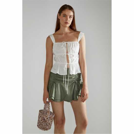 Narrated White Square-Neck Sleeveless-Top  Дамски тениски и фланелки