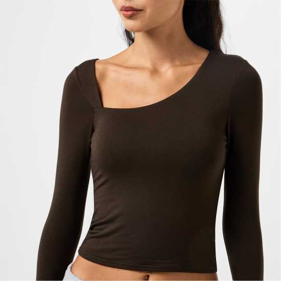 Дамски тениски и фланелки Горнище С Дълъг Ръкав Jack Wills Slash Long Sleeve Top Womens Кафяво Горнище С Дълъг Ръкав Jack Wills Slash Long Sleeve Top Womens Кафяво Дамски тениски и фланелки