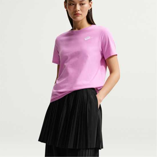 Дамски тениски и фланелки Nike Sportswear Women's Club T-Shirt Light Magenta Nike Sportswear Women's Club T-Shirt Light Magenta Дамски тениски и фланелки