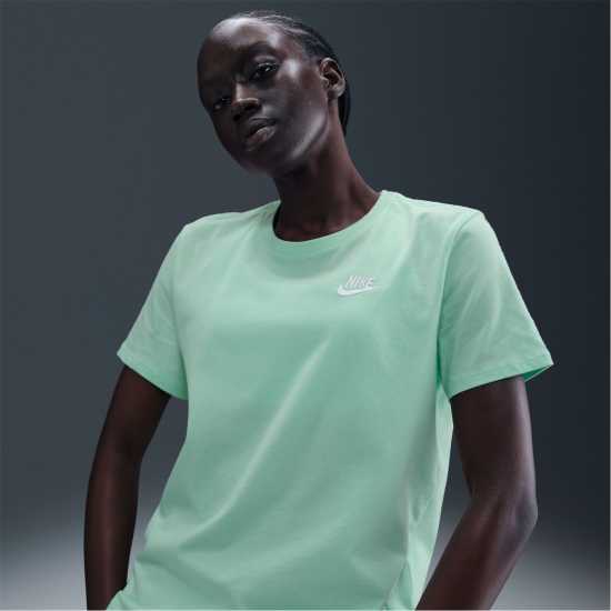 Nike Sportswear Women's Club T-Shirt Nike Sportswear Women's Club T-Shirt Mint Foam