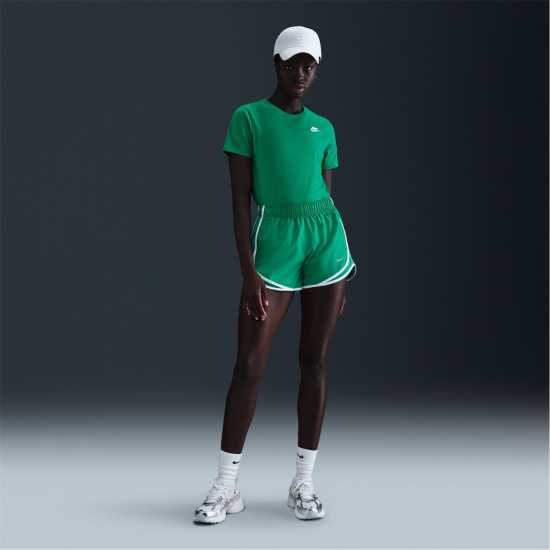 Дамски тениски и фланелки Nike Sportswear Women's Club T-Shirt Стадион зелено Nike Sportswear Women's Club T-Shirt Стадион зелено Дамски тениски и фланелки