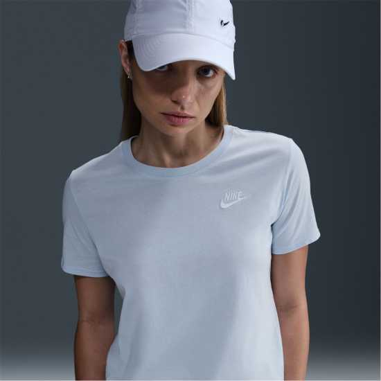 Дамски тениски и фланелки Nike Sportswear Women's Club T-Shirt Синьо оттенък Nike Sportswear Women's Club T-Shirt Синьо оттенък Дамски тениски и фланелки