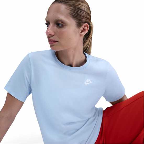 Дамски тениски и фланелки Nike Sportswear Women's Club T-Shirt Nike Sportswear Women's Club T-Shirt Дамски тениски и фланелки