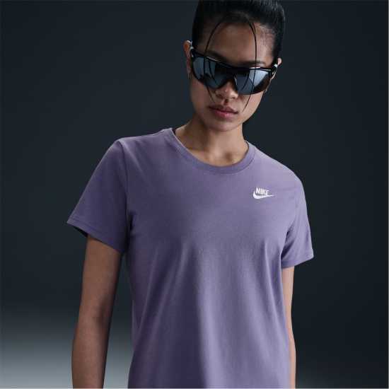 Nike Sportswear Women's Club T-Shirt Прахав аметист Nike Sportswear Women's Club T-Shirt Прахав аметист