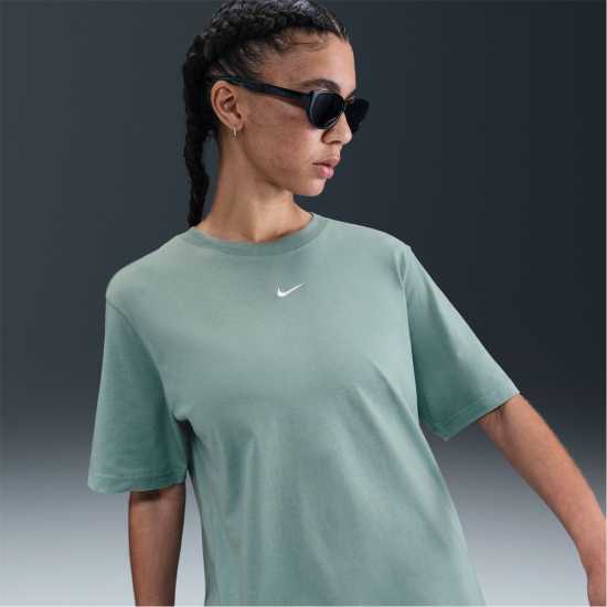 Дамски тениски и фланелки Nike Oversized Logo T-Shirt Womens Cannon Nike Oversized Logo T-Shirt Womens Cannon Дамски тениски и фланелки
