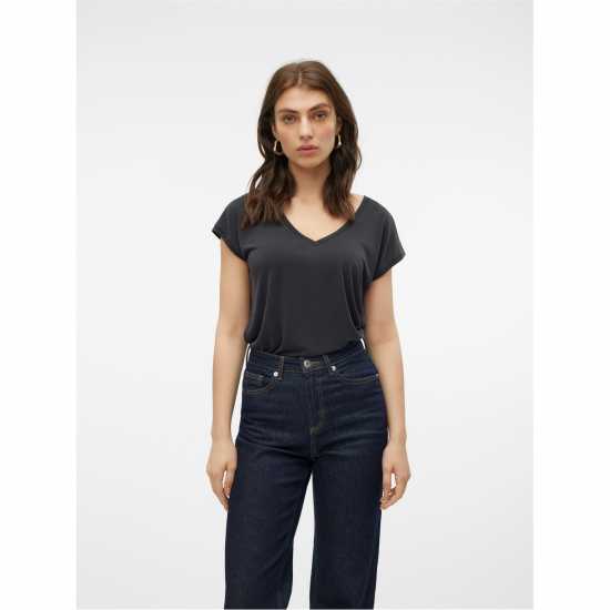 Дамски тениски и фланелки Vero Moda Short Sleeve V-Neck Черно Vero Moda Short Sleeve V-Neck Черно Дамски тениски и фланелки