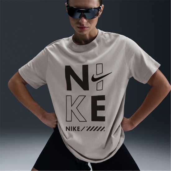 Дамски тениски и фланелки Nike Nsw Tee Ld99 Nike Nsw Tee Ld99 Дамски тениски и фланелки