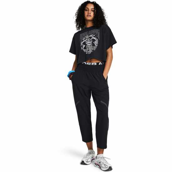 Under Armour Women's Dusk Dawn Cropped Short Sleeve T-Shirt Black Under Armour Women's Dusk Dawn Cropped Short Sleeve T-Shirt Black