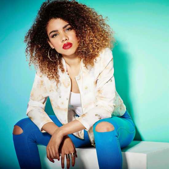 Дамски якета и палта Golddigga Дамско Яке Бомбър Bomber Jacket Ladies White Floral Golddigga Дамско Яке Бомбър Bomber Jacket Ladies White Floral Дамски якета и палта