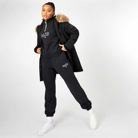 Дамски долнища на анцуг Jack Wills Bayton Relaxed Joggers Черно Jack Wills Bayton Relaxed Joggers Черно Дамски долнища на анцуг