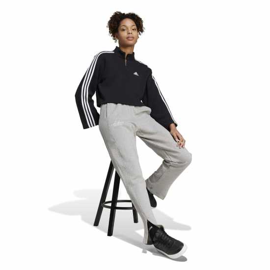 Дамски долнища на анцуг Adidas Signature Graphic Embroidery French Terry Straight Leg Joggers Средно сиво здраве Adidas Signature Graphic Embroidery French Terry Straight Leg Joggers Средно сиво здраве Дамски долнища на анцуг