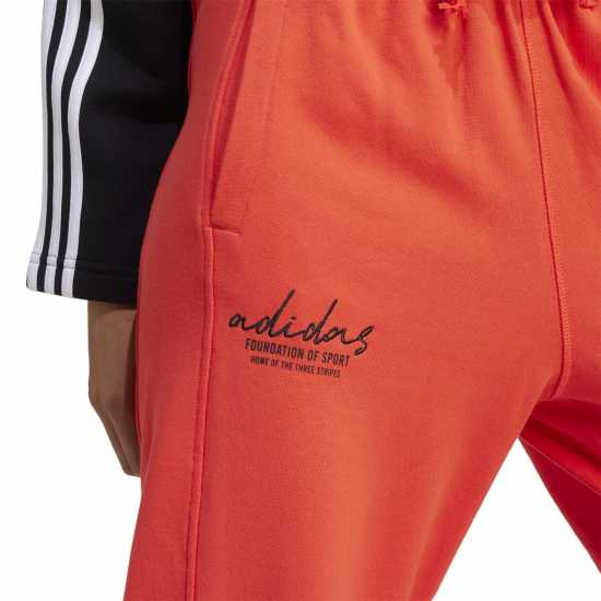 Дамски долнища на анцуг Adidas Signature Graphic Embroidery French Terry Straight Leg Joggers Ярко червено Adidas Signature Graphic Embroidery French Terry Straight Leg Joggers Ярко червено Дамски долнища на анцуг