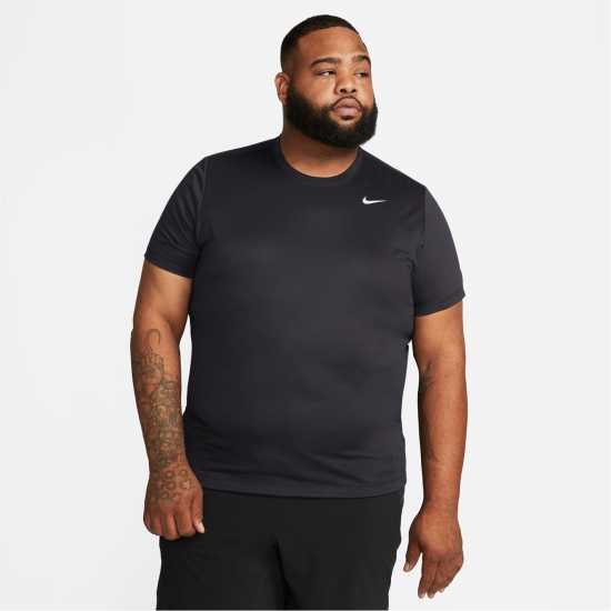 Мъжки тениски и фланелки Nike Dri-FIT Legend Men's Fitness T-Shirt Черно/сребро Nike Dri-FIT Legend Men's Fitness T-Shirt Черно/сребро Мъжки тениски и фланелки