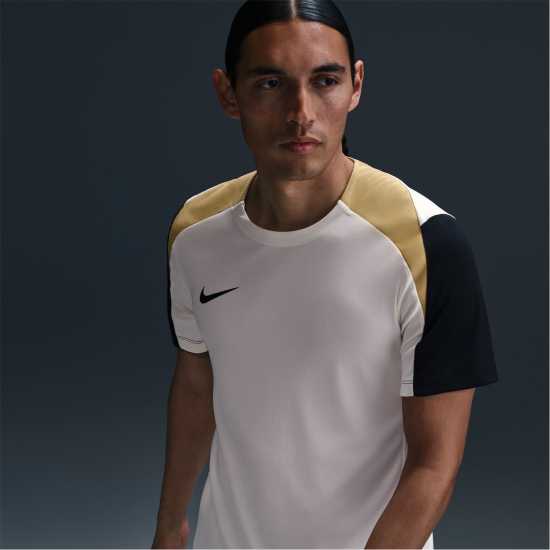 Мъжки тениски и фланелки Nike Strike Short-Sleeve Football Top Adults Слонова кост/Черно Nike Strike Short-Sleeve Football Top Adults Слонова кост/Черно Мъжки тениски и фланелки