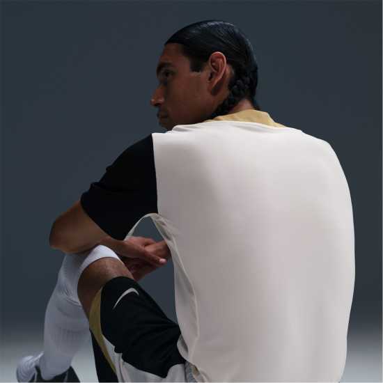 Мъжки тениски и фланелки Nike Strike Short-Sleeve Football Top Adults Слонова кост/Черно Nike Strike Short-Sleeve Football Top Adults Слонова кост/Черно Мъжки тениски и фланелки