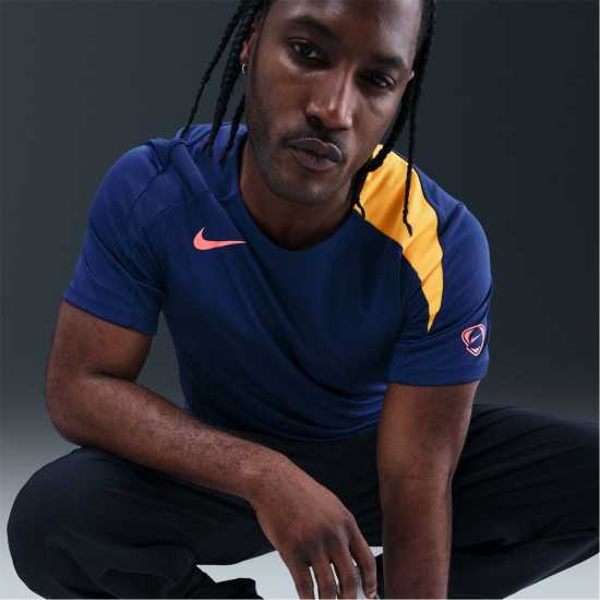 Мъжки тениски и фланелки Nike Strike Short-Sleeve Football Top Adults Blue/Orange Nike Strike Short-Sleeve Football Top Adults Blue/Orange Мъжки тениски и фланелки