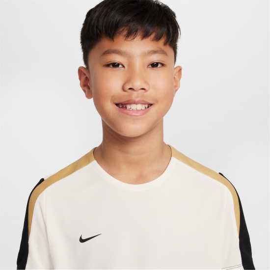 Nike Strike Short-Sleeve Football Top Juniors Слонова кост/Черно Детски тениски и фланелки