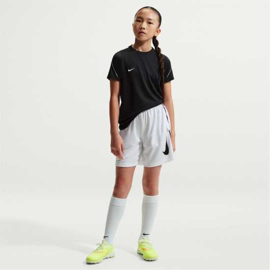 Детски тениски и фланелки Nike Strike Short-Sleeve Football Top Juniors Черно/Бяло Nike Strike Short-Sleeve Football Top Juniors Черно/Бяло Детски тениски и фланелки