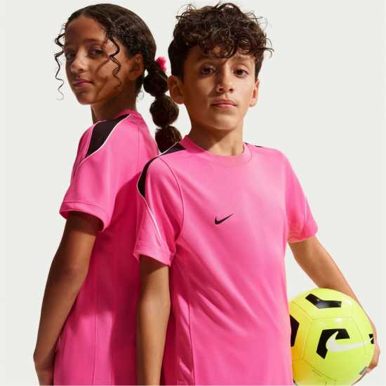 Nike Strike Short-Sleeve Football Top Juniors Pink/Black Nike Strike Short-Sleeve Football Top Juniors Pink/Black