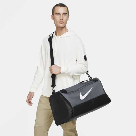 Nike Brasilia Medium Holdall Сиво Сакове