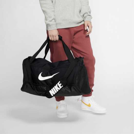 Nike Brasilia Medium Holdall Черно Сакове