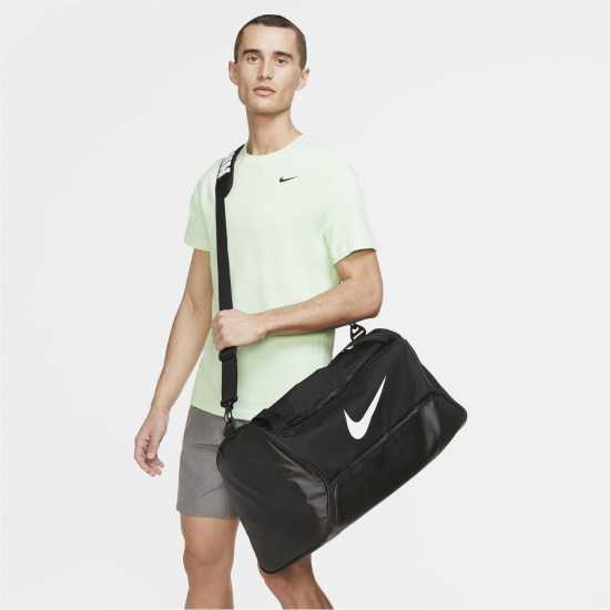 Nike Brasilia Medium Holdall Черно Сакове