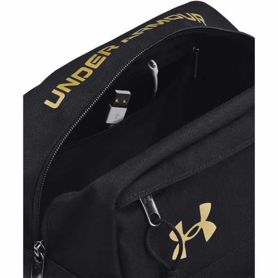 Under Armour Contain Travel Kit  