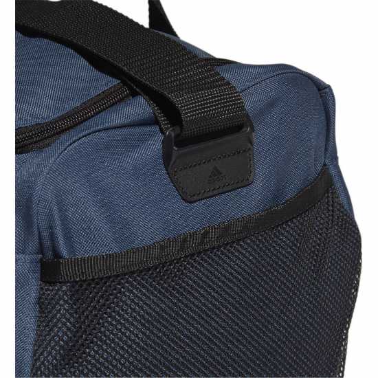 Дамски чанти Adidas Сак Essentials Linear Duffle Bag Medium Кралско морско/бяло Adidas Сак Essentials Linear Duffle Bag Medium Кралско морско/бяло Дамски чанти