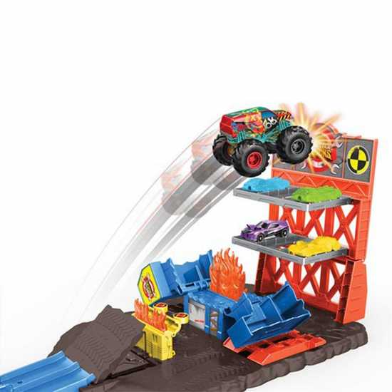 Hot Wheels Monster Trucks Blast Station  Подаръци и играчки