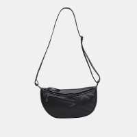 Aunts And Uncles A Halfmoon  Ld99  Дамски чанти