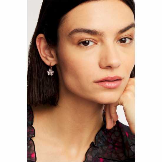 Ted Baker Larli Flower Enamel Huggie Earrings For Women Rs Gold/Silver Бижутерия