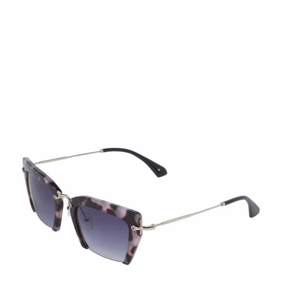 R The Socialite 99 R The Socialite 99