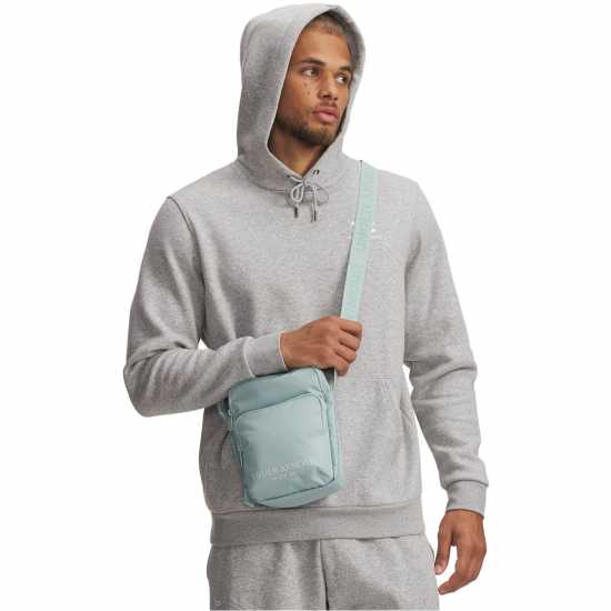 Under Armour Sportstyle Lite Crossbody Under Armour Sportstyle Lite Crossbody